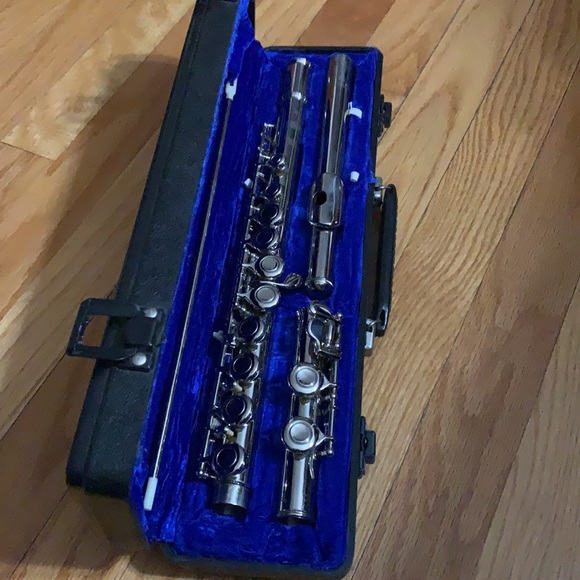 nickel-plated flute with case and cleaning rod. - Picture 2 of 4